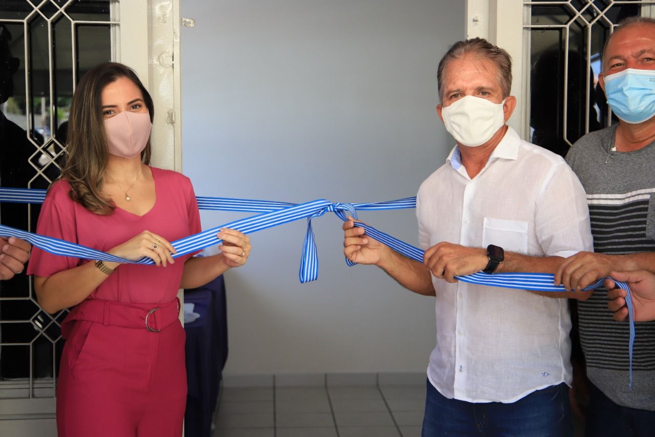 Prefeito de Patos inaugura nova sede da Secretaria da Mulher