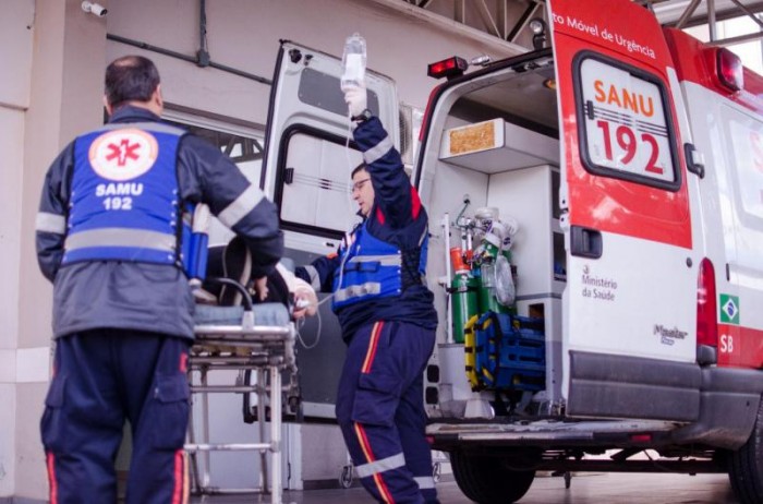 Mãe tenta defender filho que seria assassinado e é baleada com 3 tiros na cabeça