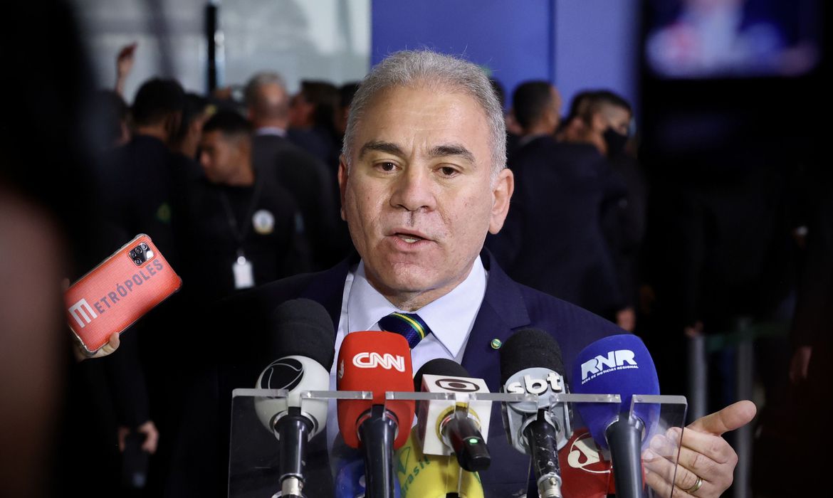 Covid-19: 40% da população alvo está completamente vacinada