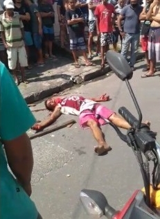 Após praticar assaltos, suspeito é baleado e agredido a pauladas pela população, na Paraíba