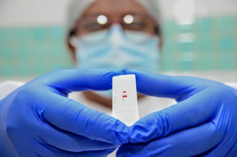 Patos não registra óbitos pela Covid-19 nos últimos 8 dias, conforme dados do boletim epidemiológico