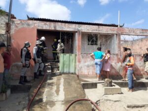 Jovem morre carbonizado após atear fogo na própria casa, no Vale do Piancó