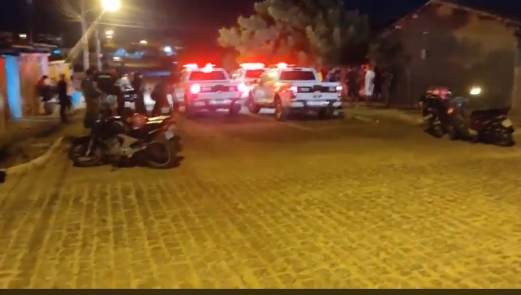 Jovem é morto a tiros no Bairro da Maternidade na noite desta quinta-feira (23), em Patos