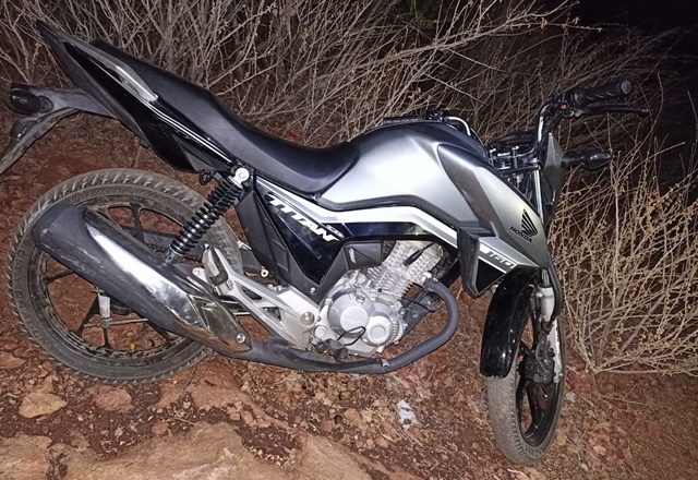 Polícia Civil recupera motocicleta que havia sido roubada no mês de agosto, em Patos