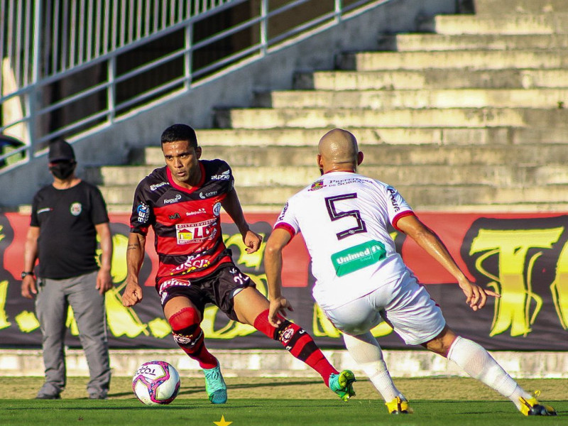 Campinense bate Guarany-CE e abre vantagem na disputa pelo acesso