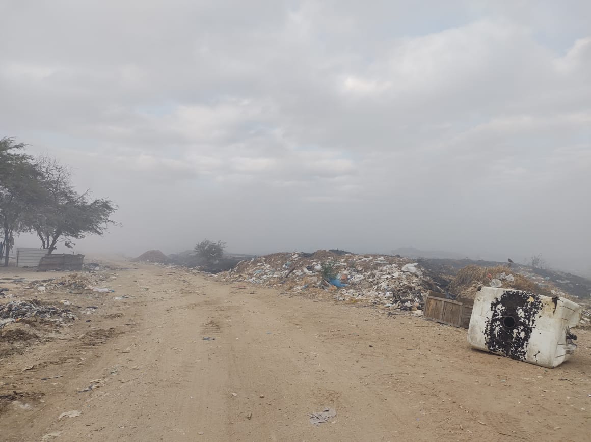 Muito fogo e fumaça ainda no Lixão de Patos na manhã desta segunda-feira (27). Veja as imagens de hoje