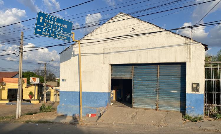 Bandidos arrombam lava-jato e levam mais de R$ 8 mil, no Sertão da Paraíba