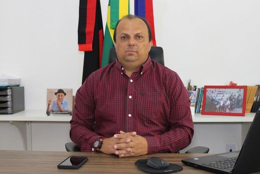 Ministério Público investiga salário de prefeito de Princesa Isabel que ganha R$ 24 mil