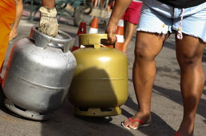 Petrobras cria programa para atender famílias em vulnerabilidade com Gás de Cozinha