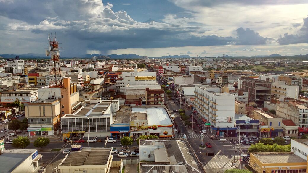 Construção Civil tem saldo negativo de 453 empregos em Patos, segundo o CAGED