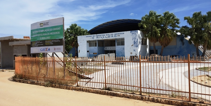 Vereador Jamerson Ferreira questiona aplicação de verbas na FUNDAP, Procon e no ginásio O Rivaldão. Ouça