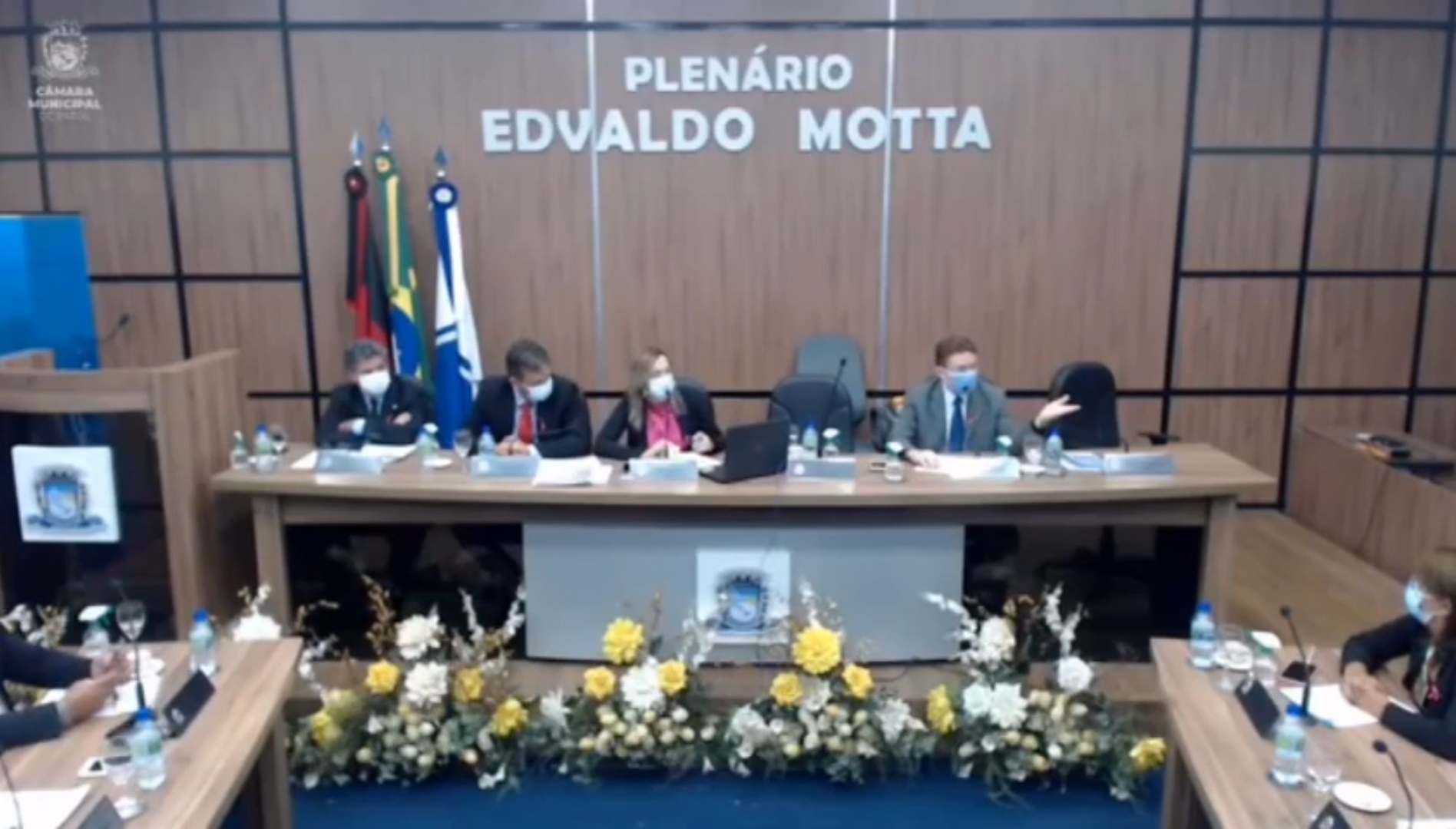 Discussão sobre uso de máscara ganha destaque durante sessão da Casa Juvenal Lúcio de Sousa. Veja vídeo