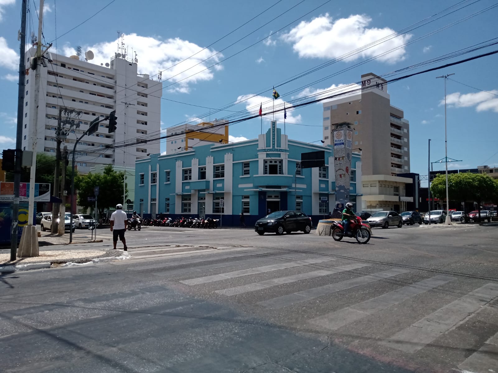 Repartições públicas da Prefeitura de Patos funcionam normalmente na véspera de feriado