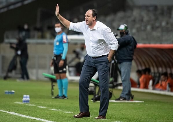 São Paulo age rápido e define quem será o substituto de Crespo.