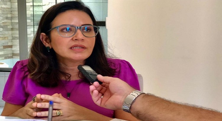 Deputada Pollyana Dutra diz estar indignada com reprovações de contas por parte do TCE sobre sua gestão na Prefeitura de Pombal