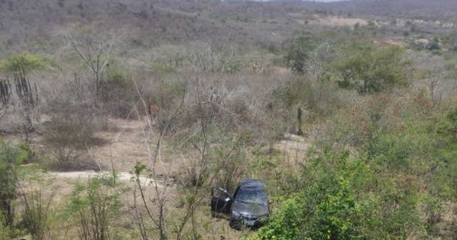 Ex-prefeito de cidade do sertão fica ferido em acidente na BR-230