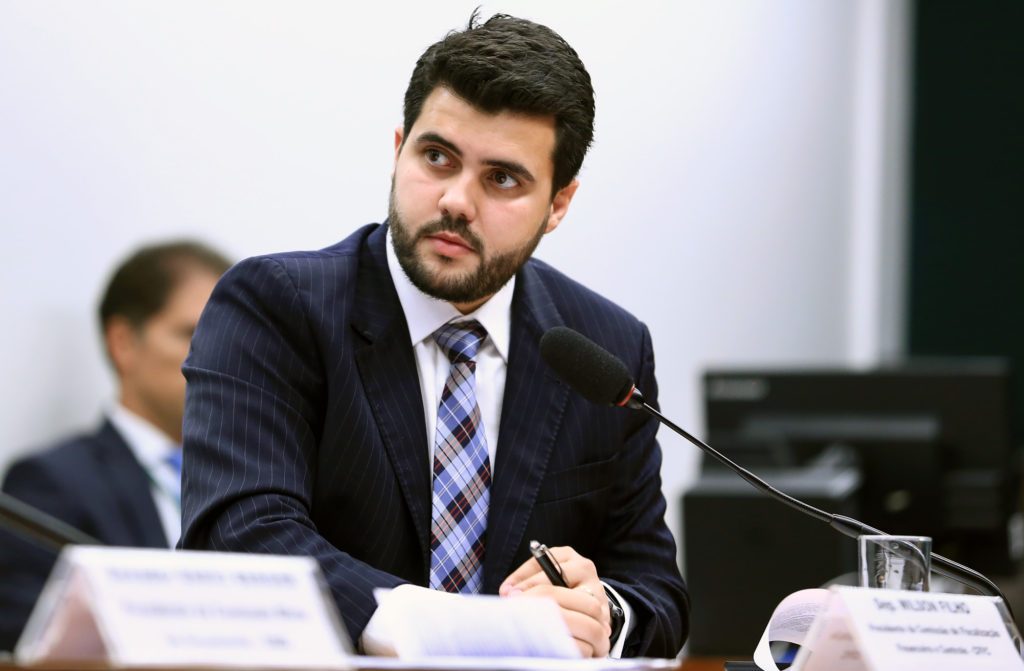 Após exclusão do projeto que criaria o Instituto Federal do Sertão, Wilson Filho mobiliza ALPB e recolhe assinaturas de deputados para pressionar MEC