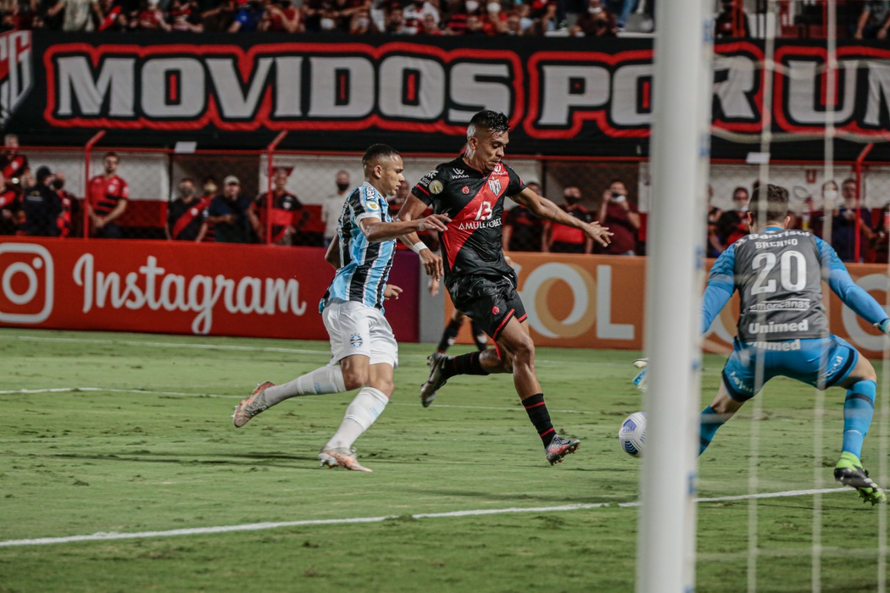 Dragão embala e complica Tricolor cada vez mais no Z4 do Brasileirão