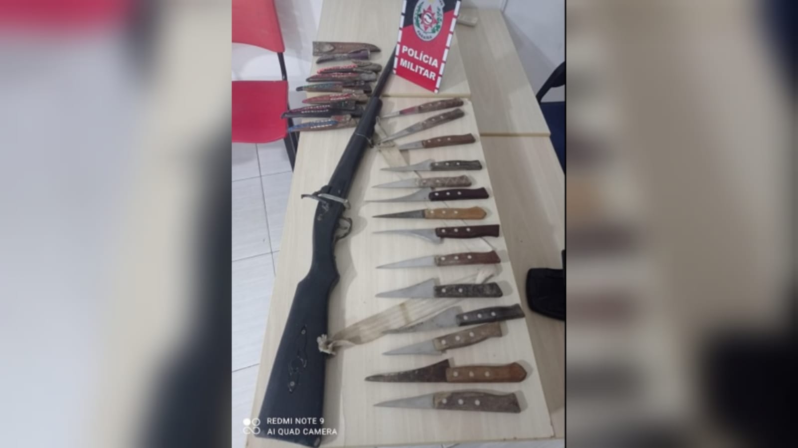 Polícia Militar de Princesa Isabel apreende arma de fogo e diversas armas brancas após confusão entre parentes