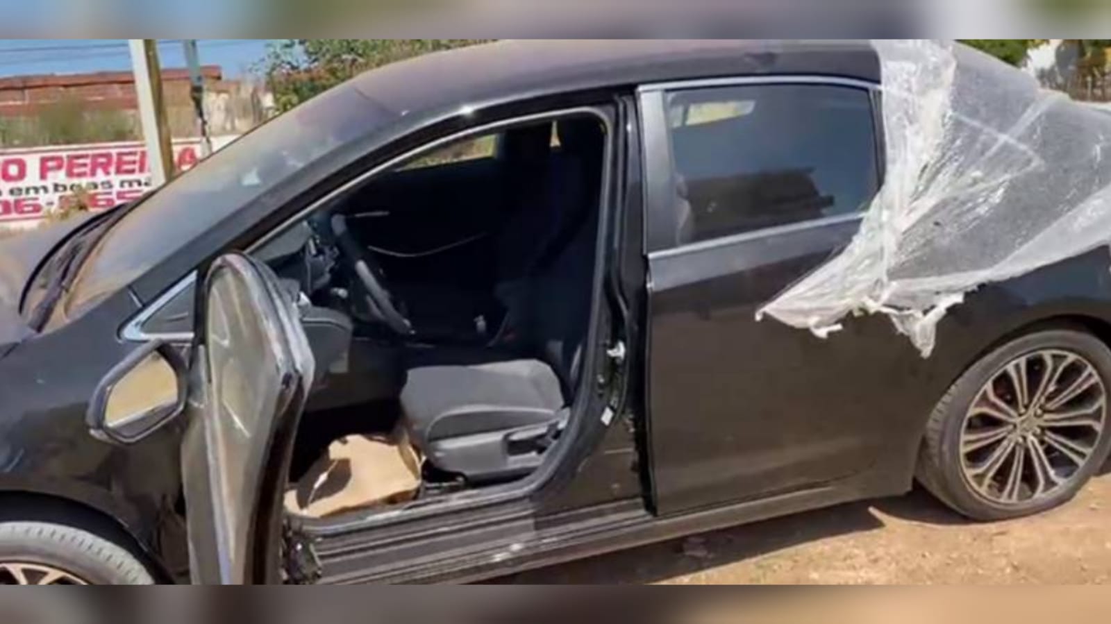 Jovem é atingido por disparo de arma de fogo após reagir à assalto, em Pombal