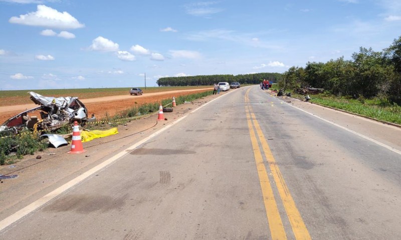 Acidente envolvendo ambulância e caminhonete deixa 13 mortos em Mato Grosso