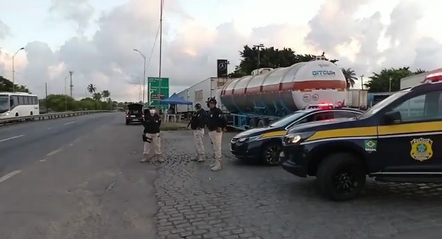 Justiça proíbe paralisação de caminhoneiros em estradas da PB ; estado não tem bloqueio