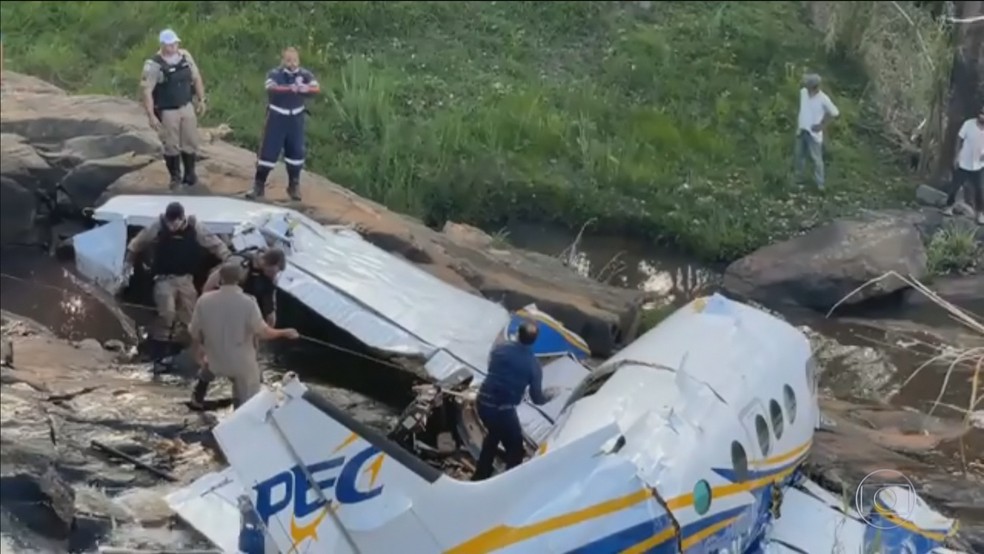 Cenipa confirma que avião que caiu com Marília Mendonça não tem caixa-preta