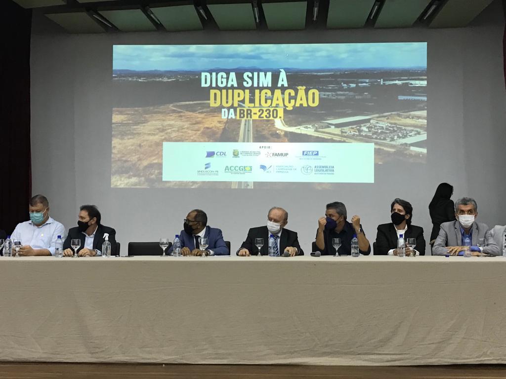 Em evento: Senadores e deputados federais da PB assumiram o compromisso de destinar recursos para duplicação da BR-230