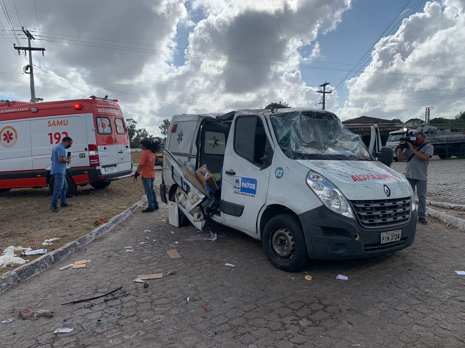 Prefeitura de Patos divulga Nota sobre acidente envolvendo ambulância do município. Veja