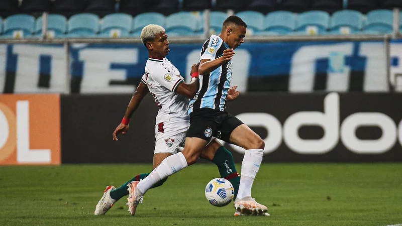Grêmio derrota o Fluminense em Porto Alegre e ganha fôlego para deixar o Z4