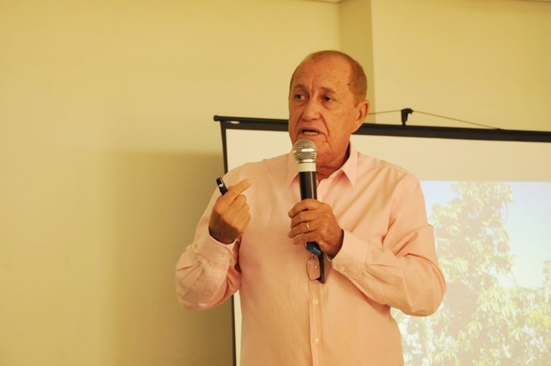 Professor Mário Leitão explica altas temperaturas em Patos e comenta sobre chuvas para 2022. Ouça