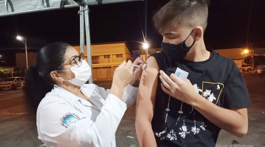 Vereador Jamerson Ferreira aponta supostas falhas na atenção primária de saúde em Patos, que passa por mudança. Ouça