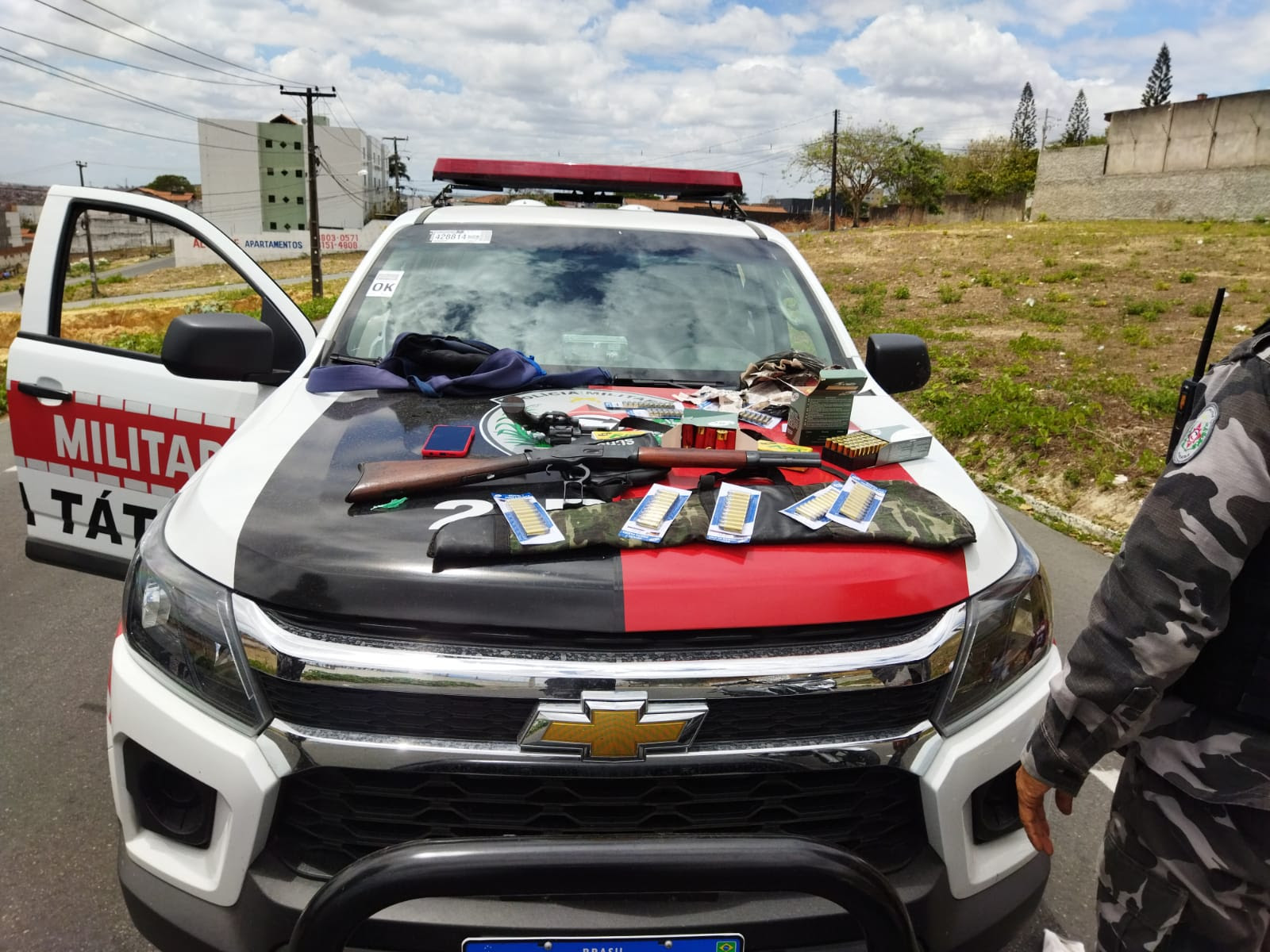 Polícia Militar intercepta carregamento com 300 munições e duas armas em Campina Grande