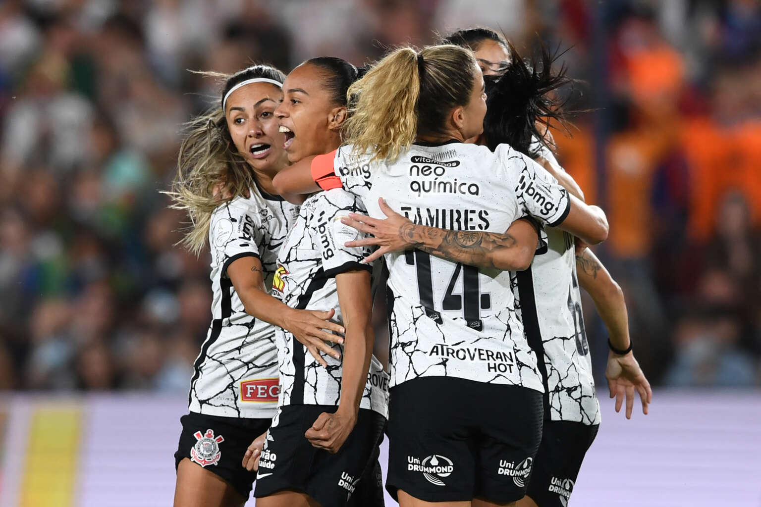LIBERTADORES FEMININA: Corinthians bate Santa Fe-COL e é tricampeão!