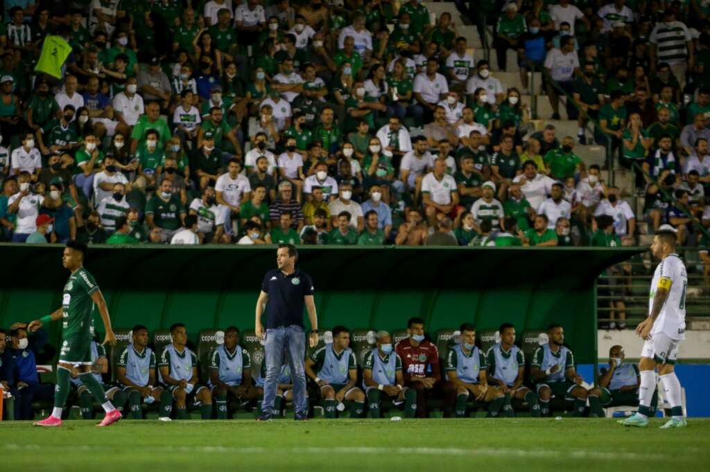 SÉRIE B: Goiás conquista acesso e 'elimina' Guarani; CRB ainda sonha