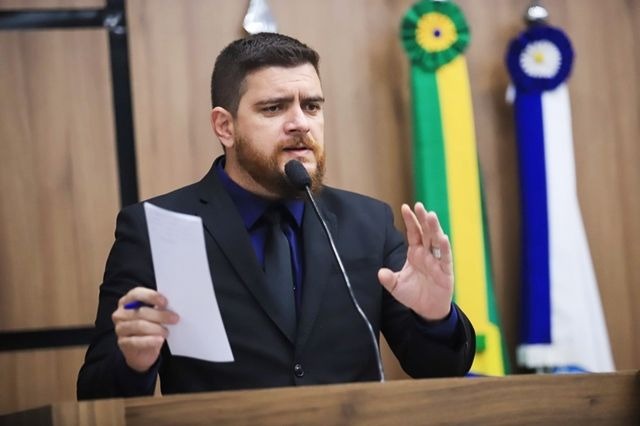 Jamerson Ferreira solicita suspensão da implantação da Zona Azul, em Patos