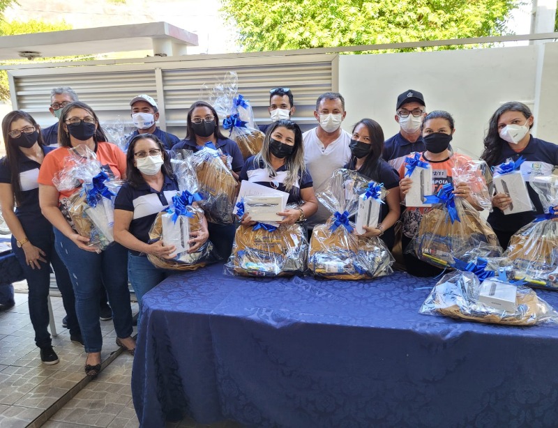 Prefeitura de Catingueira entrega novos tablets e kits de trabalho aos Agentes de Saúde