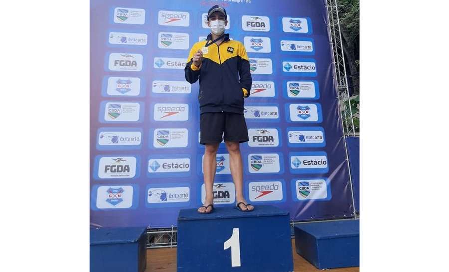 Paraibano Daniel Azevedo estreia com vitória no Campeonato Brasileiro Juvenil de Natação