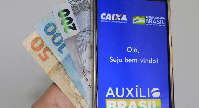 Caixa paga hoje (25) Auxílio Brasil a cadastrados com NIS final 7