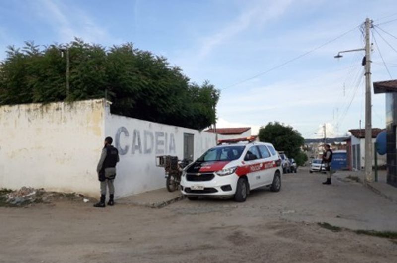 Confusão em Cadeia Pública de Piancó deixa um detento ferido