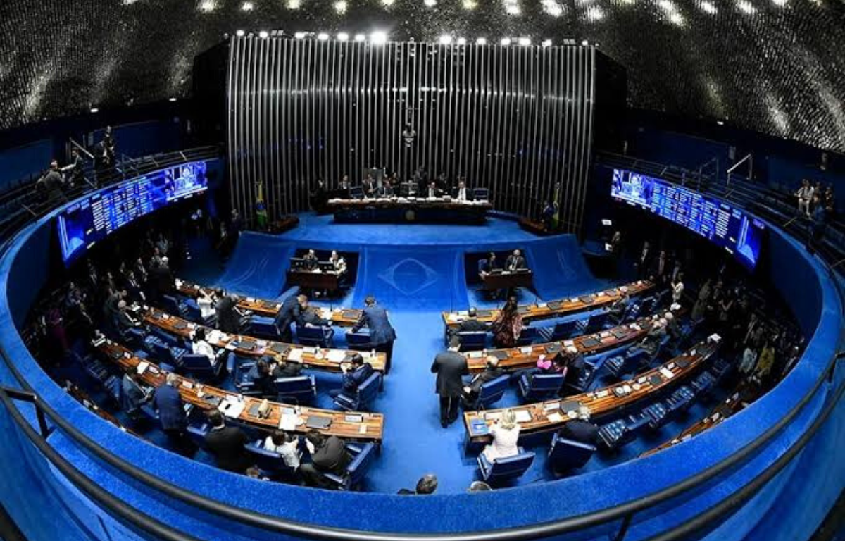 CCJ do Senado aprova na noite desta terça (30), PEC dos Precatórios