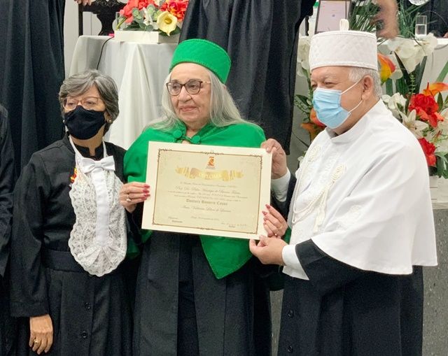 Médica patoense Valdecira Lilioso recebe título de Doutora Honoris Causa pela Universidade de Pernambuco