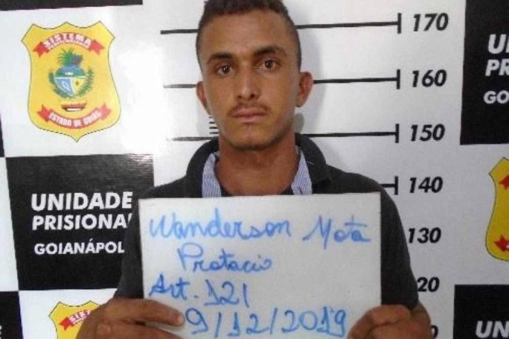 Novo Lázaro: Homem comete triplo homicídio, foge e polícia cria força-tarefa para prender assassino em GO