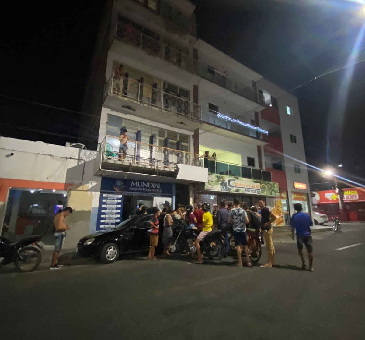 Homem cai de prédio na noite desta quinta-feira (02) no Centro de Patos
