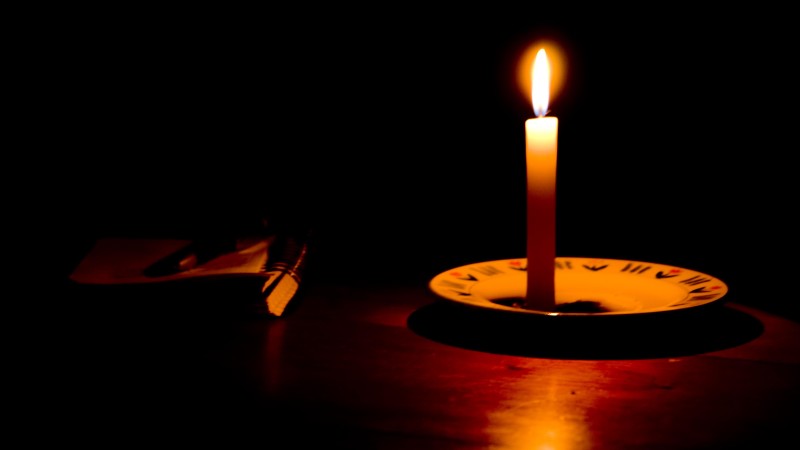 Internauta denuncia quedas constantes de energia em Santa Terezinha e cobra explicações da Energisa