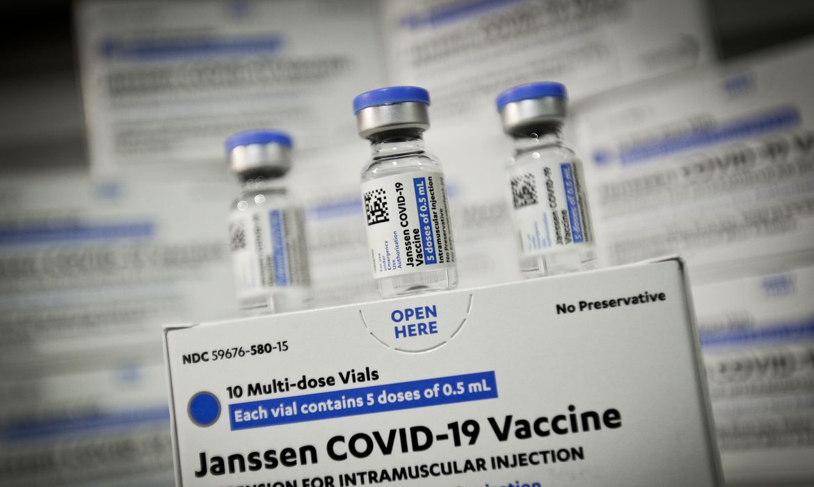 Covid-19: Brasil recebe mais 2,2 milhões de doses da vacina da Janssen