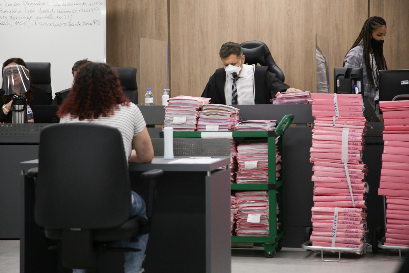 Júri condena os quatro réus da boate Kiss, mas habeas corpus impede prisão imediata