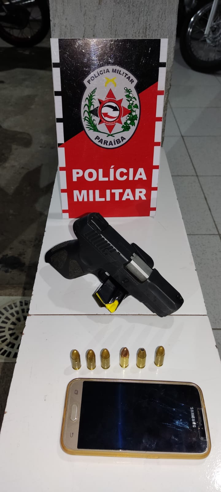 Polícia Militar prende homem portando pistola 9mm, que havia acabado de praticar um roubo em São José do Sabugi-PB