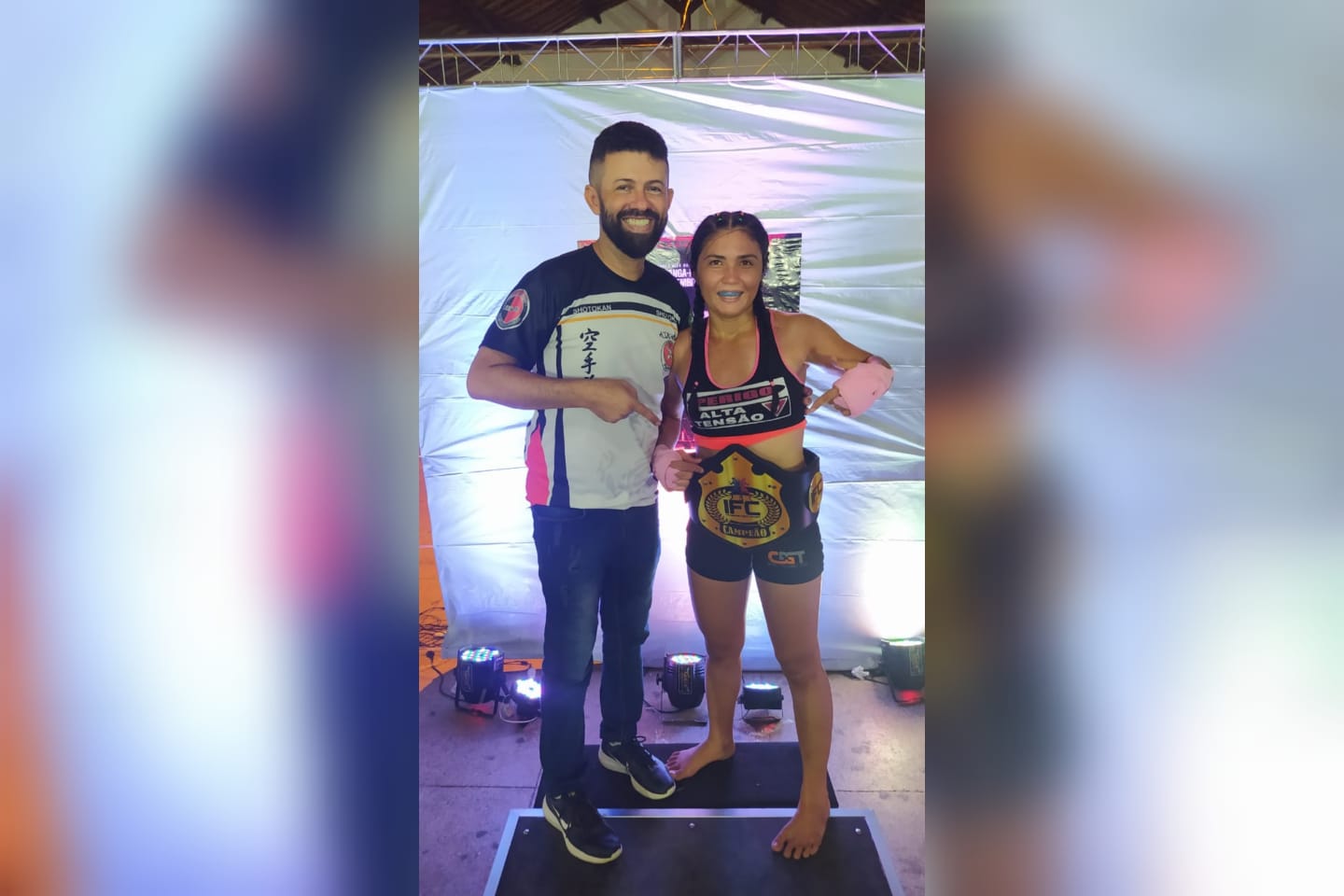 Atleta de karatê integrante de projeto de extensão da UEPB Patos, conquista cinturão em evento de luta na cidade de Itaporanga