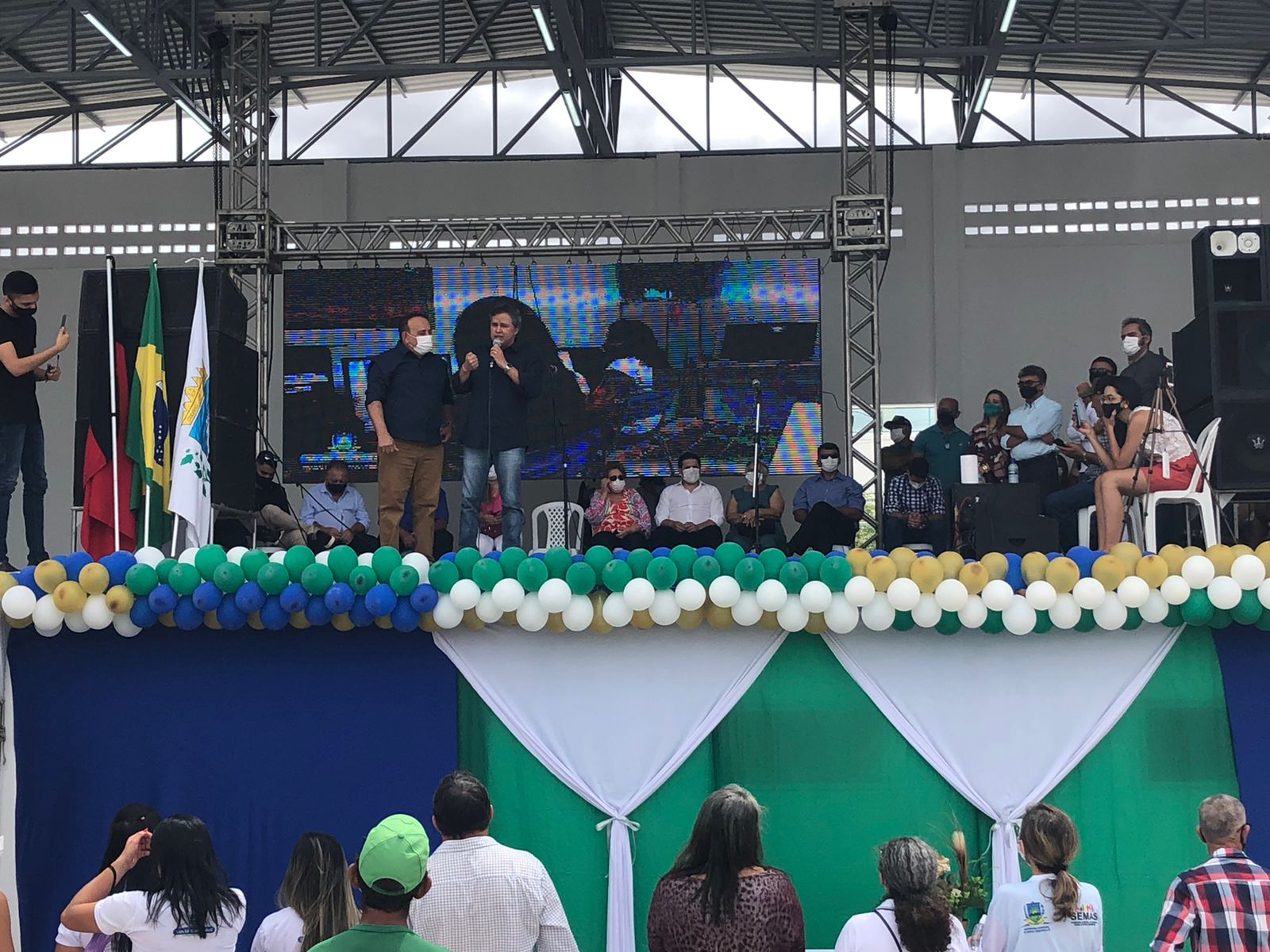 Prefeito Arimatéia Camboim comenta ações realizadas durante as festividades dos 60 anos de emancipação política de Santa Terezinha-PB. Ouça